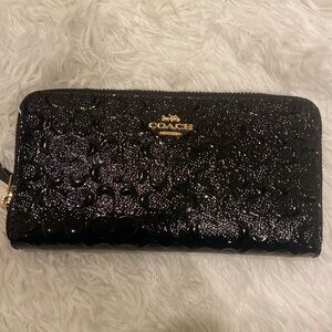 Coach Accordion Zip Wallet in Patent Signature Leatner